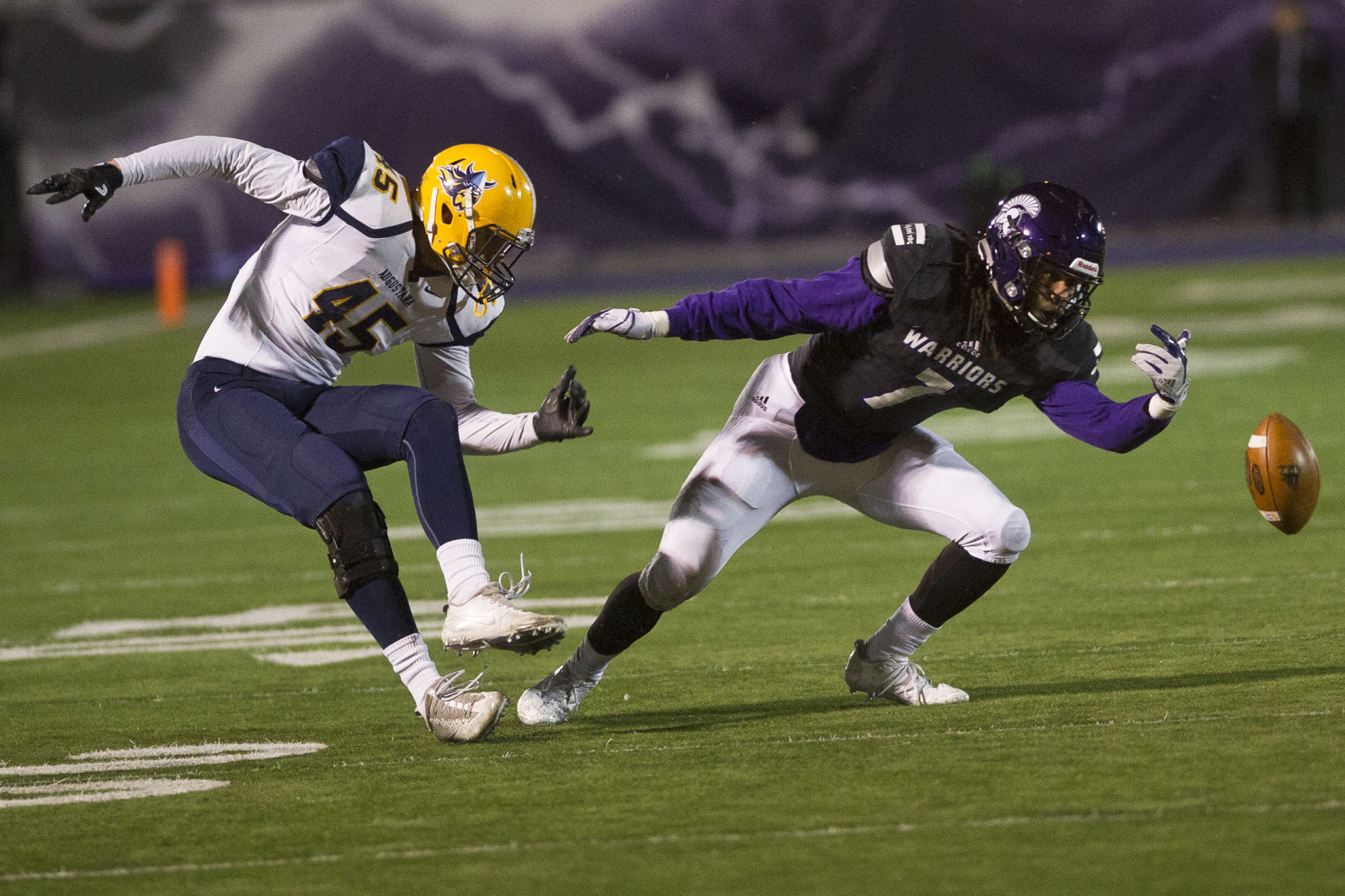 WSU v. Augustana 08